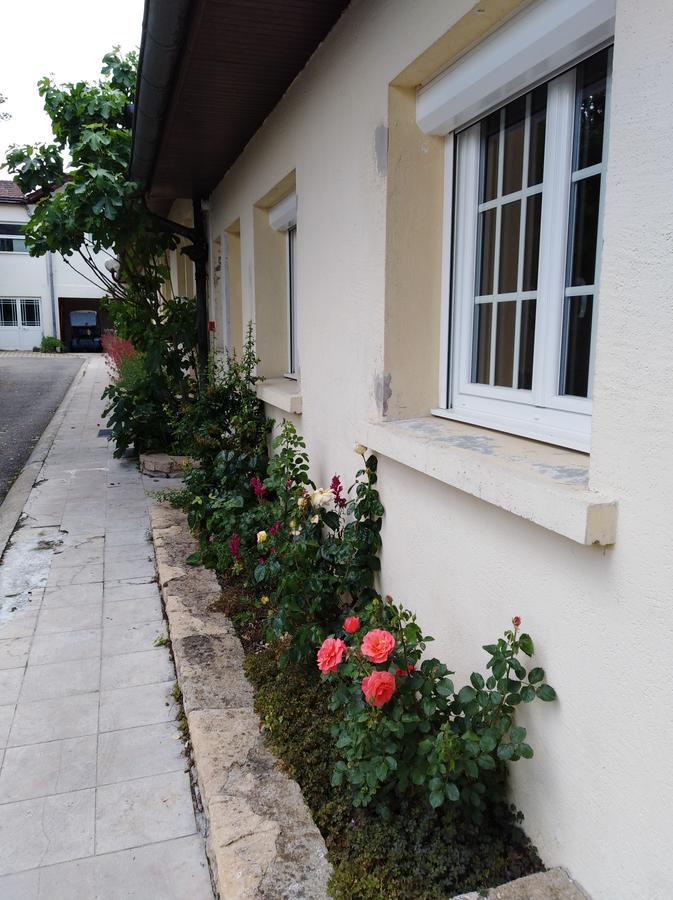 Hotel-Restaurant "La Gremelle" Ladoix-Serrigny Kültér fotó